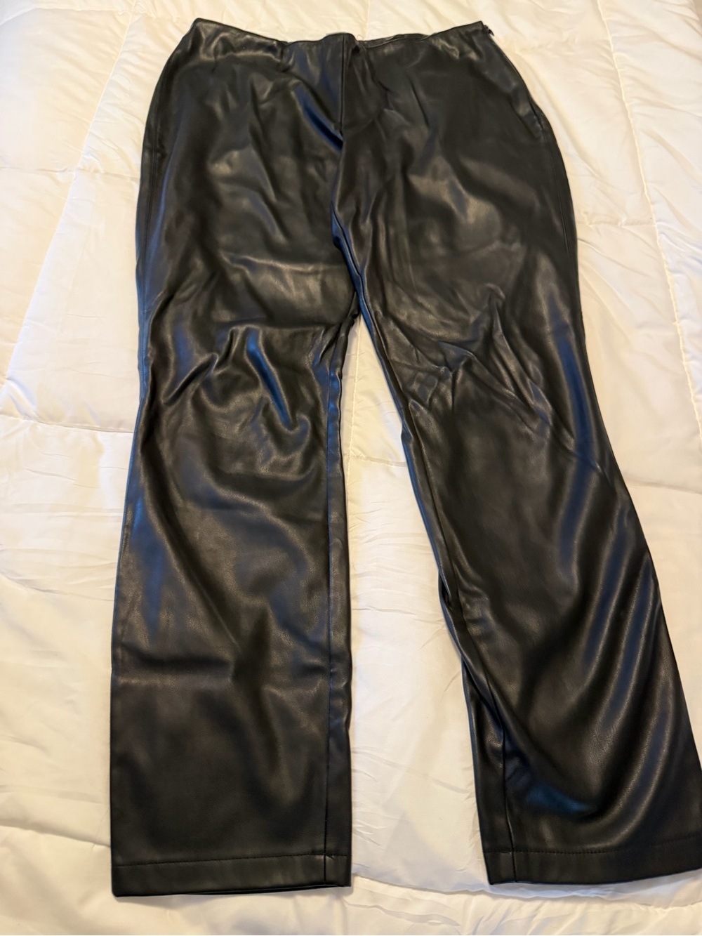 VENUS womens Faux Leather Pants in black
